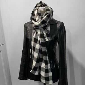 Uniqlo Black and White Plaid Scarf 76x29